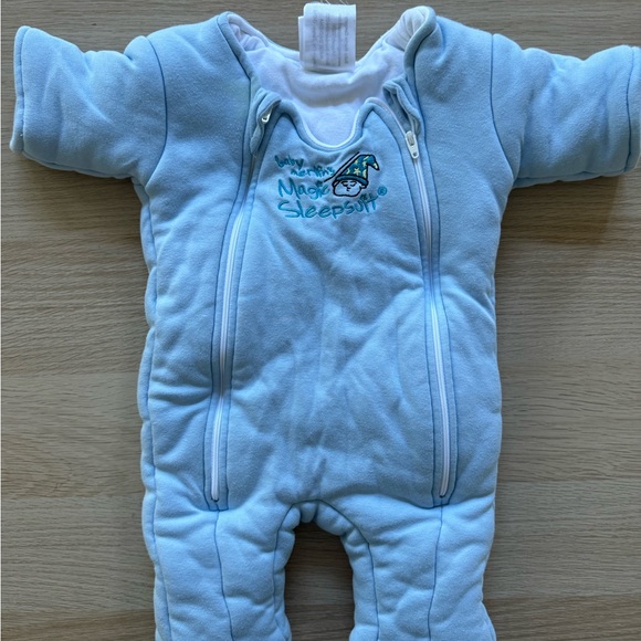 Baby sleepsuit size 3-6M Merlin’s Magic Sleepsuit - Picture 3 of 4